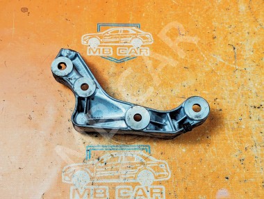 Кронштейн редуктора MERCEDES-BENZ C-класс W204/S204 (2006 - 2011) &mdash; Разборка Мерседес