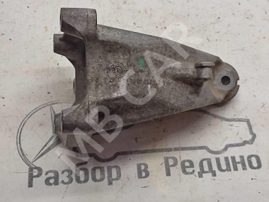 Лапа левая MERCEDES-BENZ C-класс W205/S205/C205/A205 (2014 - 2018) — Разборка Мерседес