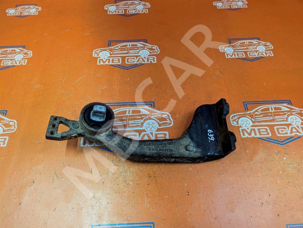 Кронштейн редуктора MERCEDES-BENZ Vito W639 рестайлинг (2010 - 2014) фото 1 — Разборка Мерседес