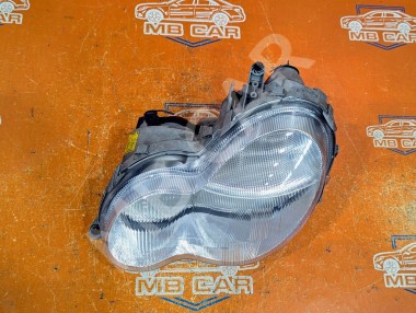 Фара левая MERCEDES-BENZ C-класс W203/S203/CL203 (2000 - 2004) — Разборка Мерседес