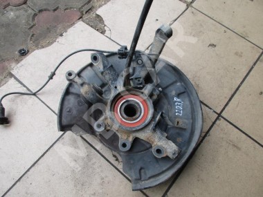 Кулак подвески задний правый MERCEDES-BENZ S-класс W220 (1998 - 2005) — Разборка Мерседес