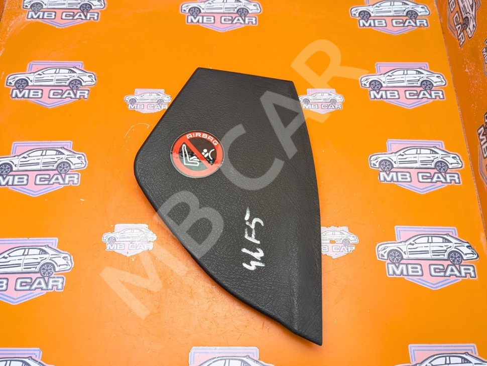 Накладка торпеды MERCEDES-BENZ M-класс W163 (1997 - 2001) фото 1 &mdash; Разборка Мерседес