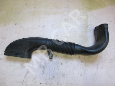 Патрубок воздушный MERCEDES-BENZ C-класс W204/S204 (2006 - 2011) — Разборка Мерседес