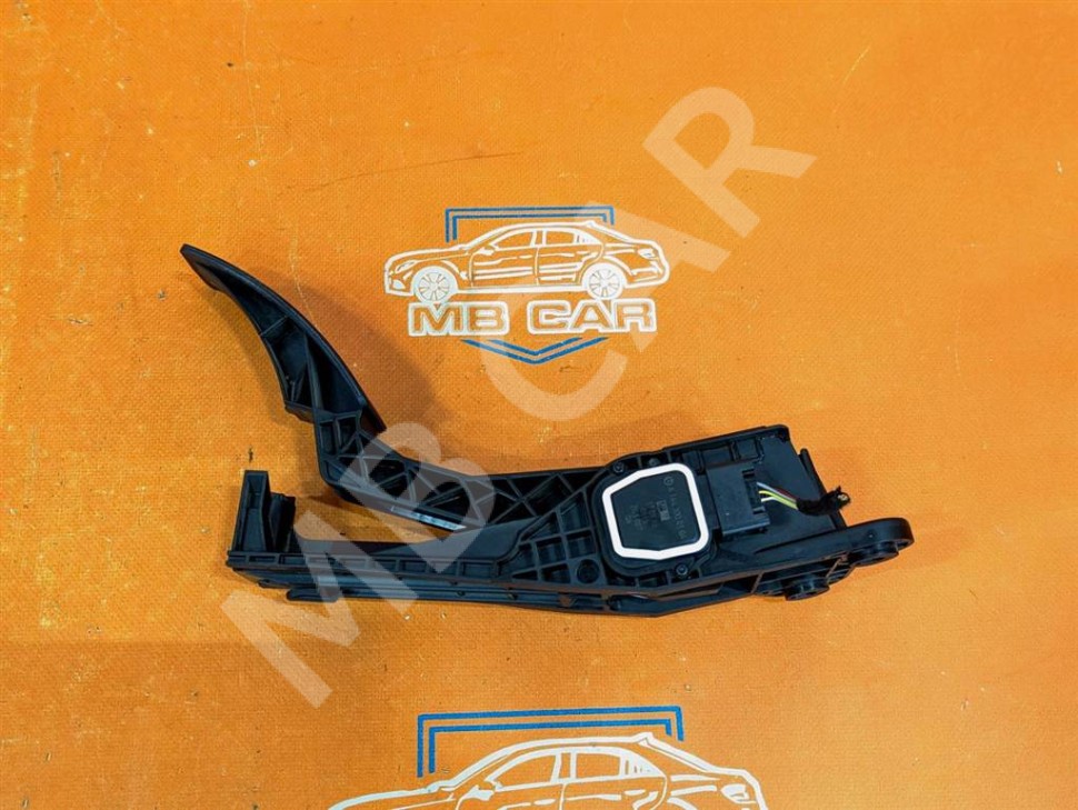 Педаль газа электронная MERCEDES-BENZ M-класс W164 рестайлинг (2008 - 2011) фото 1 — Разборка Мерседес