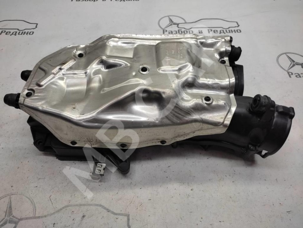 Корпус воздушного фильтра MERCEDES-BENZ C-класс W205/S205/C205/A205 (2014 - 2018) фото 1 — Разборка Мерседес