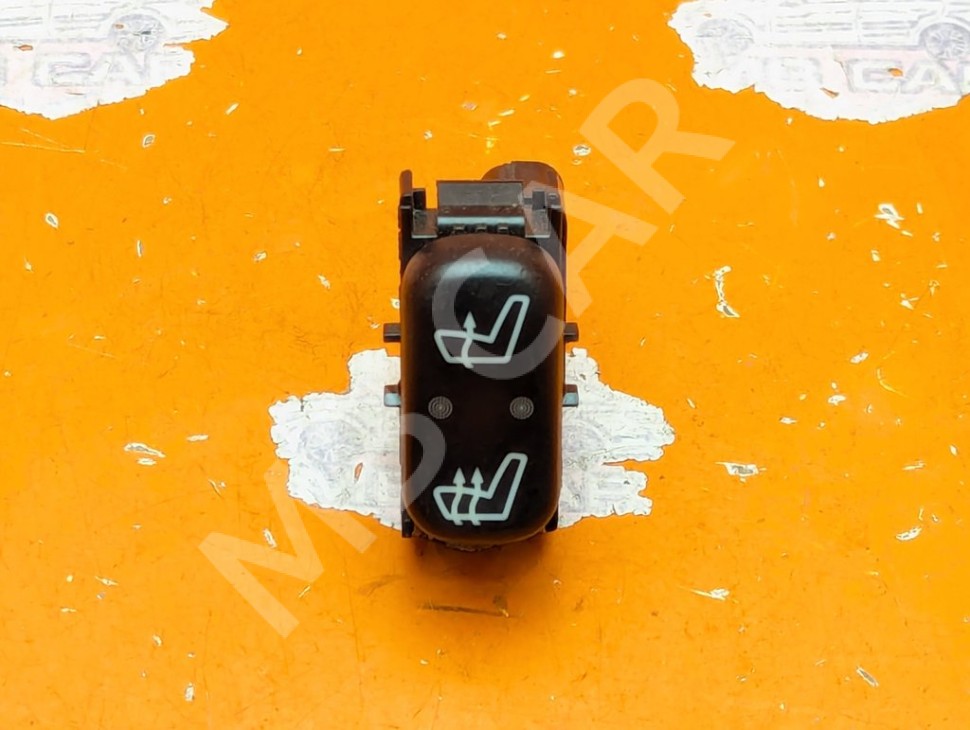 Кнопка обогрева сидений MERCEDES-BENZ M-класс W163 рестайлинг (2001 - 2005) фото 1 &mdash; Разборка Мерседес