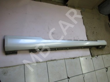 Порог пластиковый правый MERCEDES-BENZ E-класс W212/S212/C207/A207 рестайлинг (2013 - 2016) — Разборка Мерседес