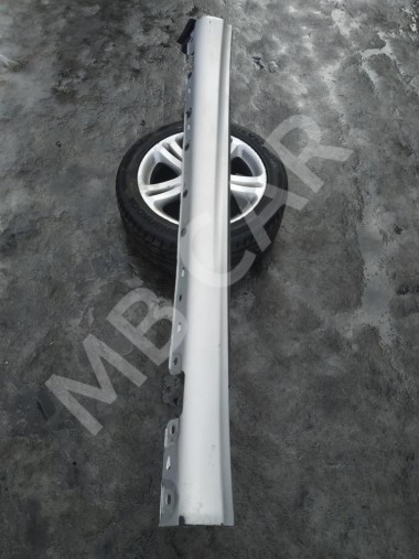 Порог пластиковый правый MERCEDES-BENZ C-класс W203/S203/CL203 (2000 - 2004) — Разборка Мерседес