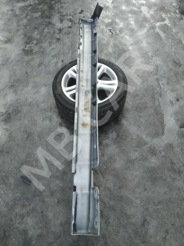 Порог пластиковый правый MERCEDES-BENZ C-класс W203/S203/CL203 (2000 - 2004) — Разборка Мерседес