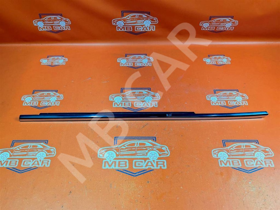 Молдинг стекла двери MERCEDES-BENZ S-класс W220 (1998 - 2005) фото 1 — Разборка Мерседес