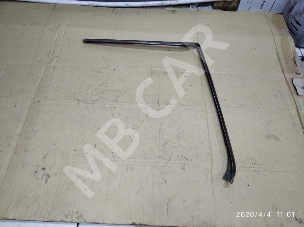 Молдинг заднего стекла MERCEDES-BENZ W124 W124/S124/C124/A124 (1984 - 1993) фото 1 — Разборка Мерседес