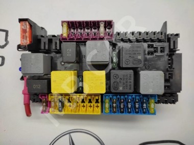 Блок предохранителей MERCEDES-BENZ GLS-класс X166 (2015 - 2019) — Разборка Мерседес