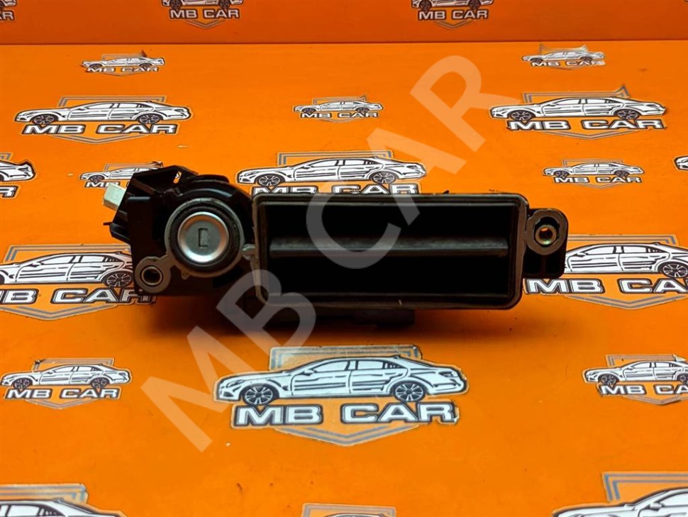 Ручка открытия багажника MERCEDES-BENZ C-класс W203/S203/CL203 (2000 - 2004) фото 1 — Разборка Мерседес
