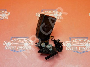 Замок ремня безопасности MERCEDES-BENZ CLS-класс C218/X218 рестайлинг (2014 - 2017) — Разборка Мерседес