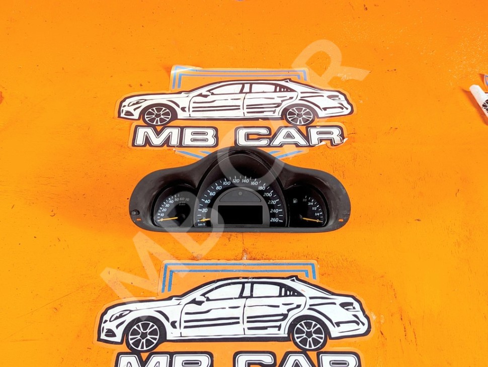 Щиток приборов MERCEDES-BENZ C-класс W203/S203/CL203 (2000 - 2004) фото 1 &mdash; Разборка Мерседес