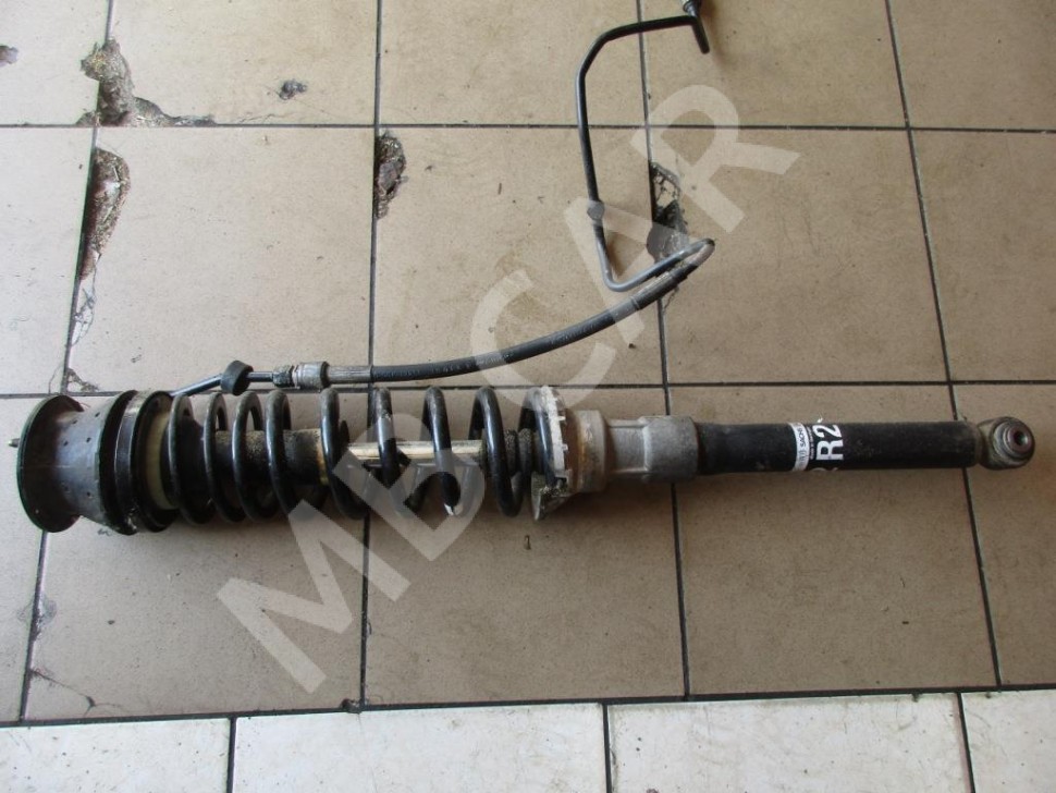 Гидростойка задняя MERCEDES-BENZ S-класс W220 (1998 - 2005) фото 1 — Разборка Мерседес