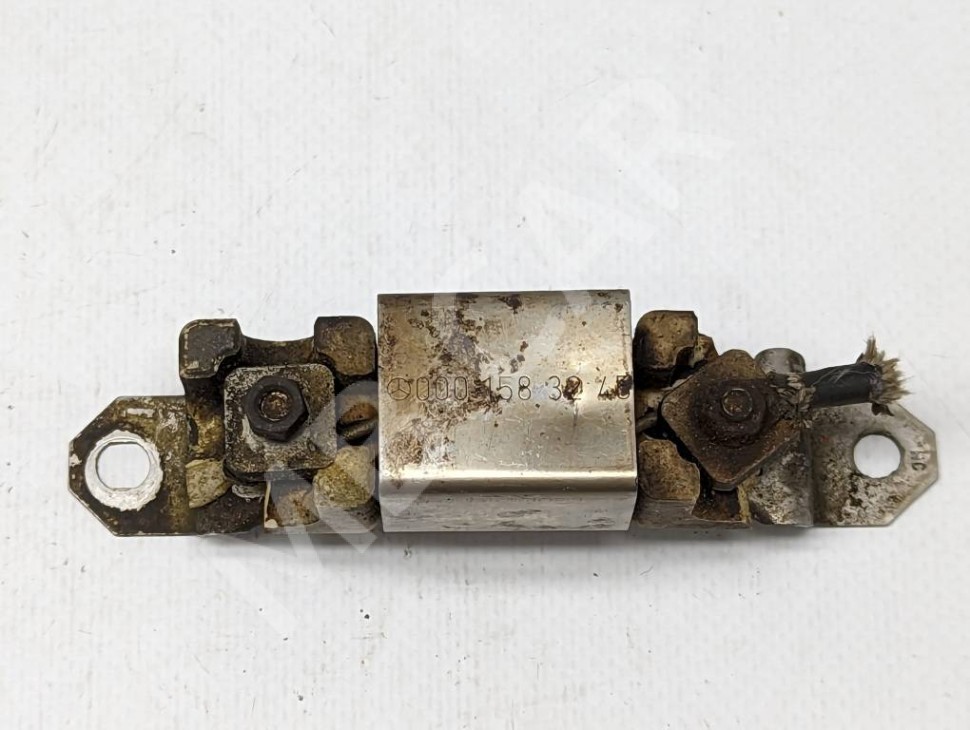 Реле вентилятора MERCEDES-BENZ 190 (W201) W201 (1982 - 1993) фото 1 &mdash; Разборка Мерседес