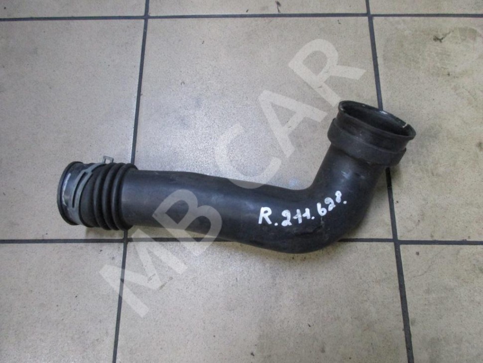 Патрубок впускного коллектора MERCEDES-BENZ E-класс W211/S211 (2002 - 2006) фото 1 — Разборка Мерседес