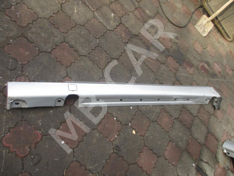 Порог пластиковый левый MERCEDES-BENZ S-класс W220 рестайлинг (2002 - 2005) фото 1 — Разборка Мерседес