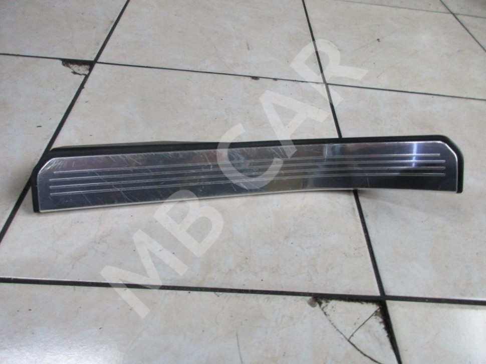 Накладка порога внутренняя MERCEDES-BENZ S-класс W221 (2005 - 2009) фото 1 — Разборка Мерседес
