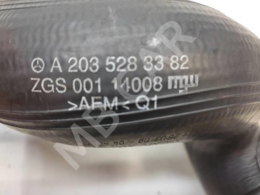 Патрубок интеркулера MERCEDES-BENZ C-класс W203/S203/CL203 (2000 - 2004) — Разборка Мерседес