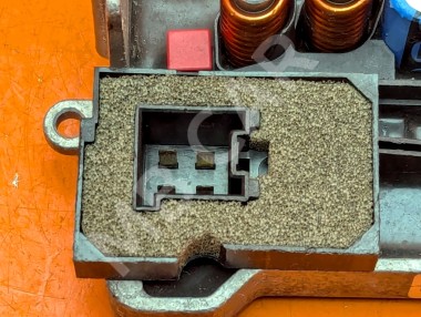 Реле моторчика печки MERCEDES-BENZ E-класс W211/S211 (2002 - 2006) — Разборка Мерседес