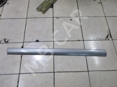 Молдинг двери MERCEDES-BENZ E-класс W210/S210 рестайлинг (1999 - 2003) — Разборка Мерседес