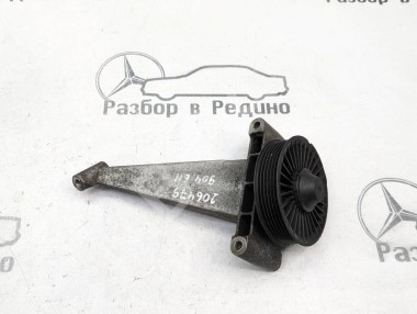 Кронштейн обводного ролика MERCEDES-BENZ Sprinter w904 — Разборка Мерседес