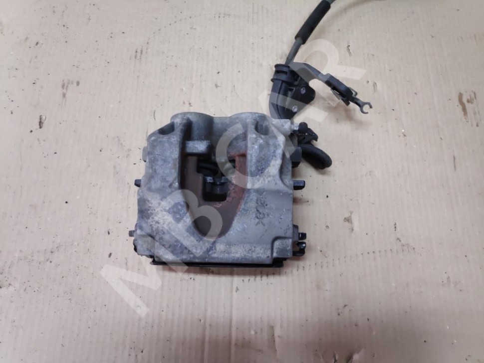 Суппорт передний левый MERCEDES-BENZ GLE-класс W166 (2015 - 2018) фото 1 — Разборка Мерседес