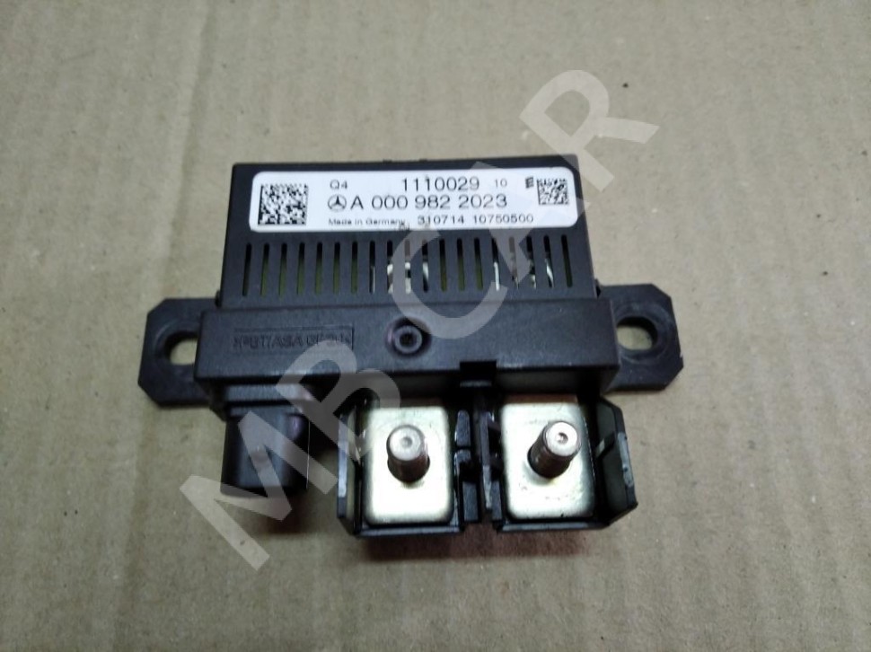 Реле зарядки аккумулятора MERCEDES-BENZ E-класс W212/S212/C207/A207 рестайлинг (2013 - 2016) фото 1 &mdash; Разборка Мерседес