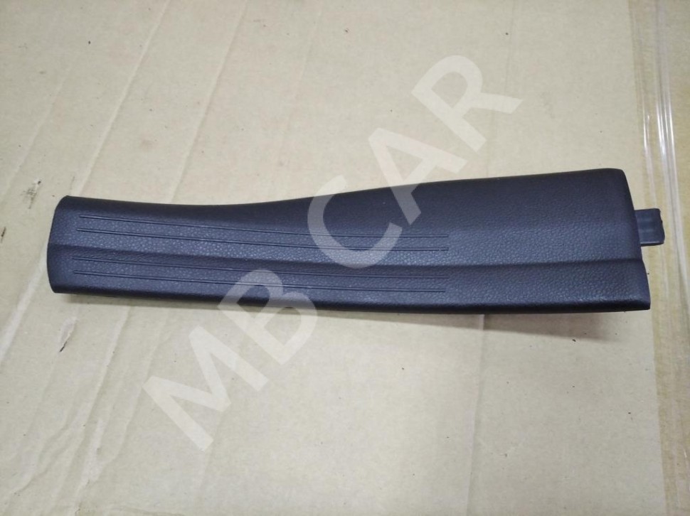 Накладка порога внутренняя MERCEDES-BENZ GLA-класс X156 рестайлинг (2017 - 2020) фото 1 — Разборка Мерседес