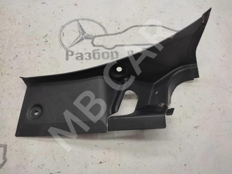 Накладка петли багажника MERCEDES-BENZ R-класс W251 (2005 - 2007) фото 1 — Разборка Мерседес