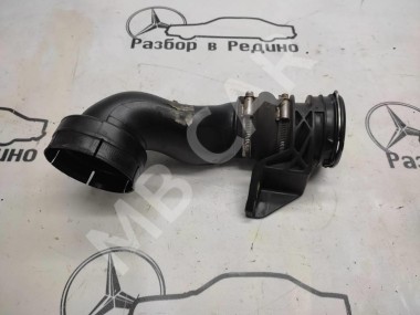 Патрубок интеркулера MERCEDES-BENZ C-класс W203/S203/CL203 рестайлинг (2004 - 2008) — Разборка Мерседес