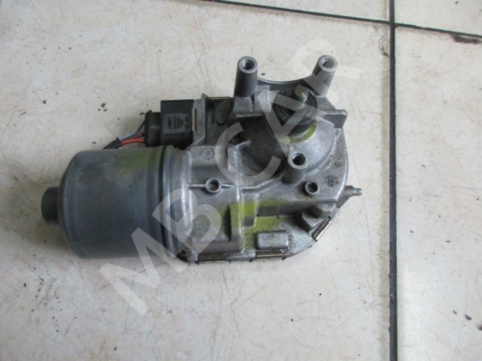 Моторчик дворников передний MERCEDES-BENZ C-класс W205/S205/C205/A205 (2014 - 2018) фото 1 — Разборка Мерседес