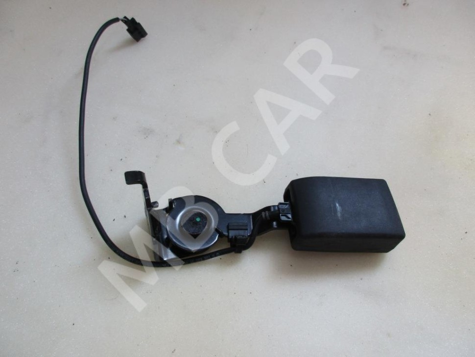 Замок ремня безопасности MERCEDES-BENZ GLE-класс W166 (2015 - 2018) фото 1 — Разборка Мерседес