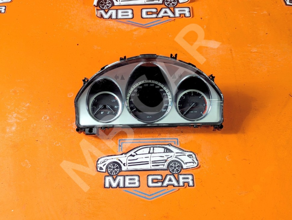 Щиток приборов MERCEDES-BENZ C-класс W204/S204 (2006 - 2011) фото 1 &mdash; Разборка Мерседес