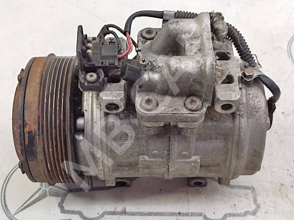 Компрессор кондиционера MERCEDES-BENZ W124 W124/S124/C124/A124 (1984 - 1993) фото 1 — Разборка Мерседес
