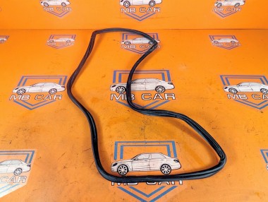 Уплотнитель дверного проема ( на кузове ) MERCEDES-BENZ Vito W447 рестайлинг (2018 - 2023) 111 1.6 CDI MT (114 л.с.) &mdash; Разборка Мерседес