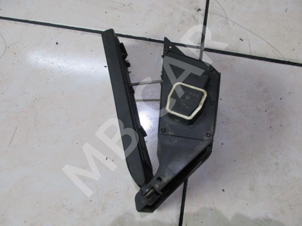 Педаль газа электронная MERCEDES-BENZ C-класс W204/S204/С204 рестайлинг (2011 - 2015) фото 1 &mdash; Разборка Мерседес