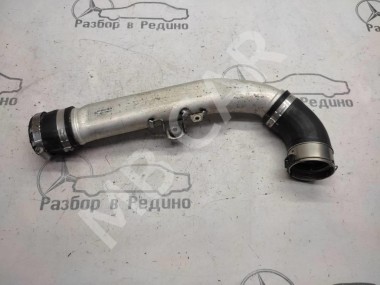 Патрубок интеркулера MERCEDES-BENZ C-класс W205/S205/C205/A205 (2014 - 2018) — Разборка Мерседес