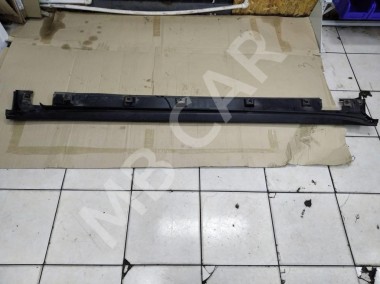 Порог пластиковый левый MERCEDES-BENZ M-класс W164 рестайлинг (2008 - 2011) — Разборка Мерседес