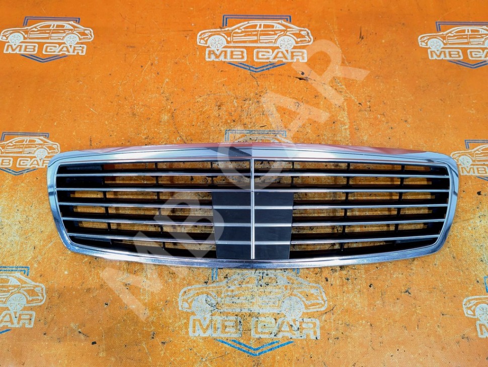 Решетка радиатора MERCEDES-BENZ E-класс W211/S211 (2002 - 2006) фото 1 — Разборка Мерседес