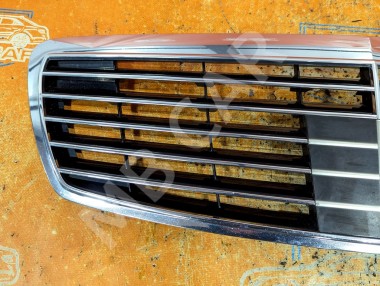 Решетка радиатора MERCEDES-BENZ E-класс W211/S211 (2002 - 2006) — Разборка Мерседес