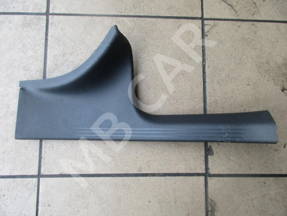 Накладка порога внутренняя MERCEDES-BENZ C-класс W205/S205/C205/A205 (2014 - 2018) фото 1 — Разборка Мерседес