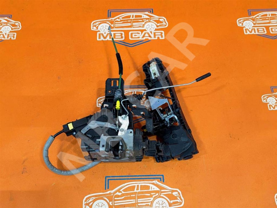 Замок двери передней правой MERCEDES-BENZ C-класс AMG W205/S205/C205/A205 (2014 - 2018) фото 1 &mdash; Разборка Мерседес