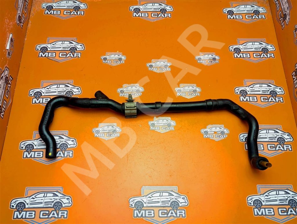 Трубка вентиляции картерных газов MERCEDES-BENZ C-класс W203/S203/CL203 (2000 - 2004) фото 1 — Разборка Мерседес