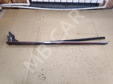 Молдинг стекла двери MERCEDES-BENZ CLK-класс C209/W209 (2002 - 2005) — Разборка Мерседес