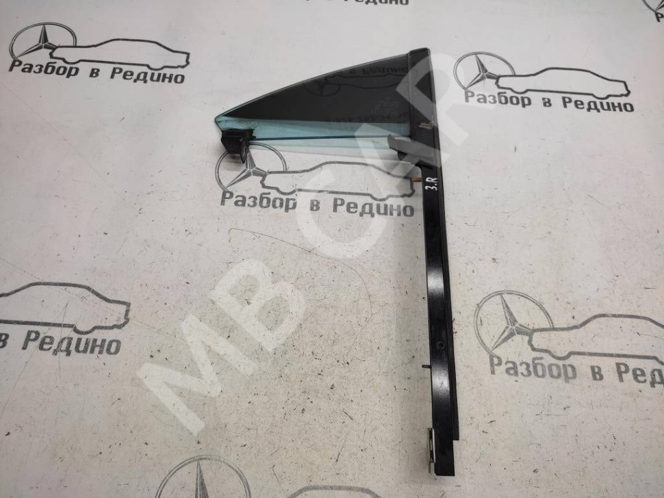 Стекло заднее правое MERCEDES-BENZ CLS-класс C219 (2004 - 2008) фото 1 — Разборка Мерседес