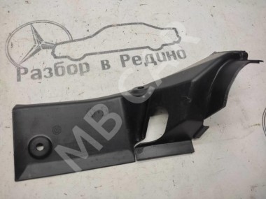 Накладка петли багажника MERCEDES-BENZ R-класс W251 (2005 - 2007) — Разборка Мерседес