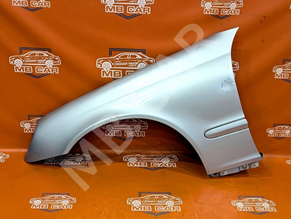 Крыло переднее левое MERCEDES-BENZ C-класс W203/S203/CL203 рестайлинг (2004 - 2008) фото 1 &mdash; Разборка Мерседес